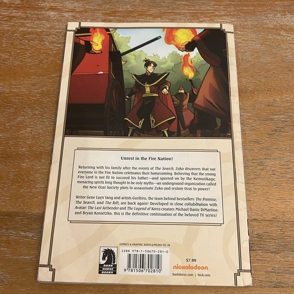 Avatar: The Last Airbender Graphic Novel Smoke and Shadow Part One - Picture 2 of 2